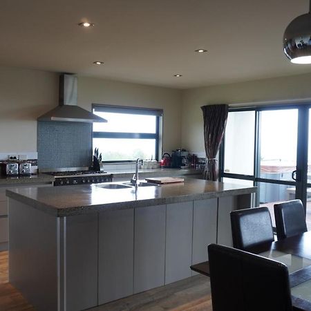 White House Bed & Breakfast Paraparaumu Exterior foto