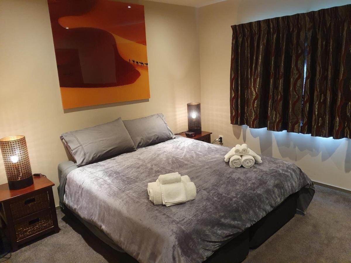 White House Bed & Breakfast Paraparaumu Exterior foto